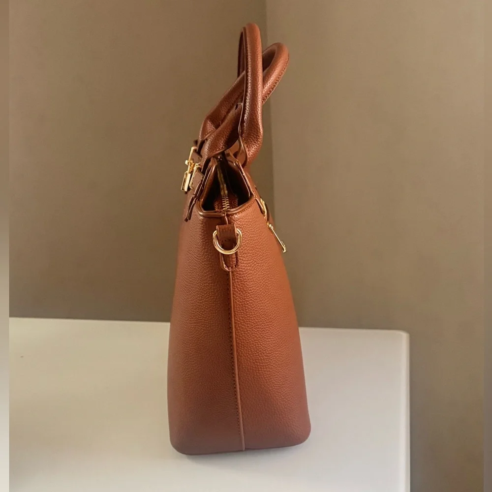 Ello Amira Leather Top-Handle vegan leather Tote with crossbody strap. - Picture 3 of 10